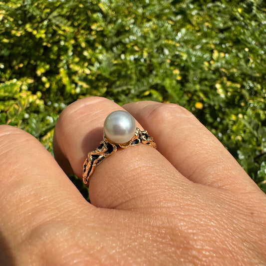 14K gold ring set with Pearl