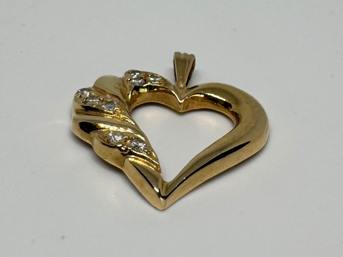 14K gold “Heart” Pendant set with Diamonds