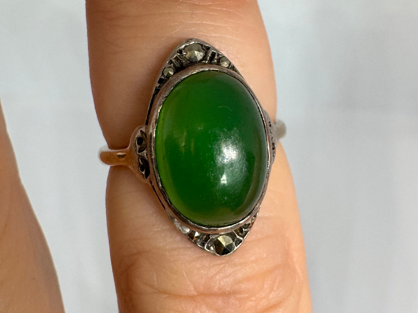 9K gold ring set with green Jade & Diamonds