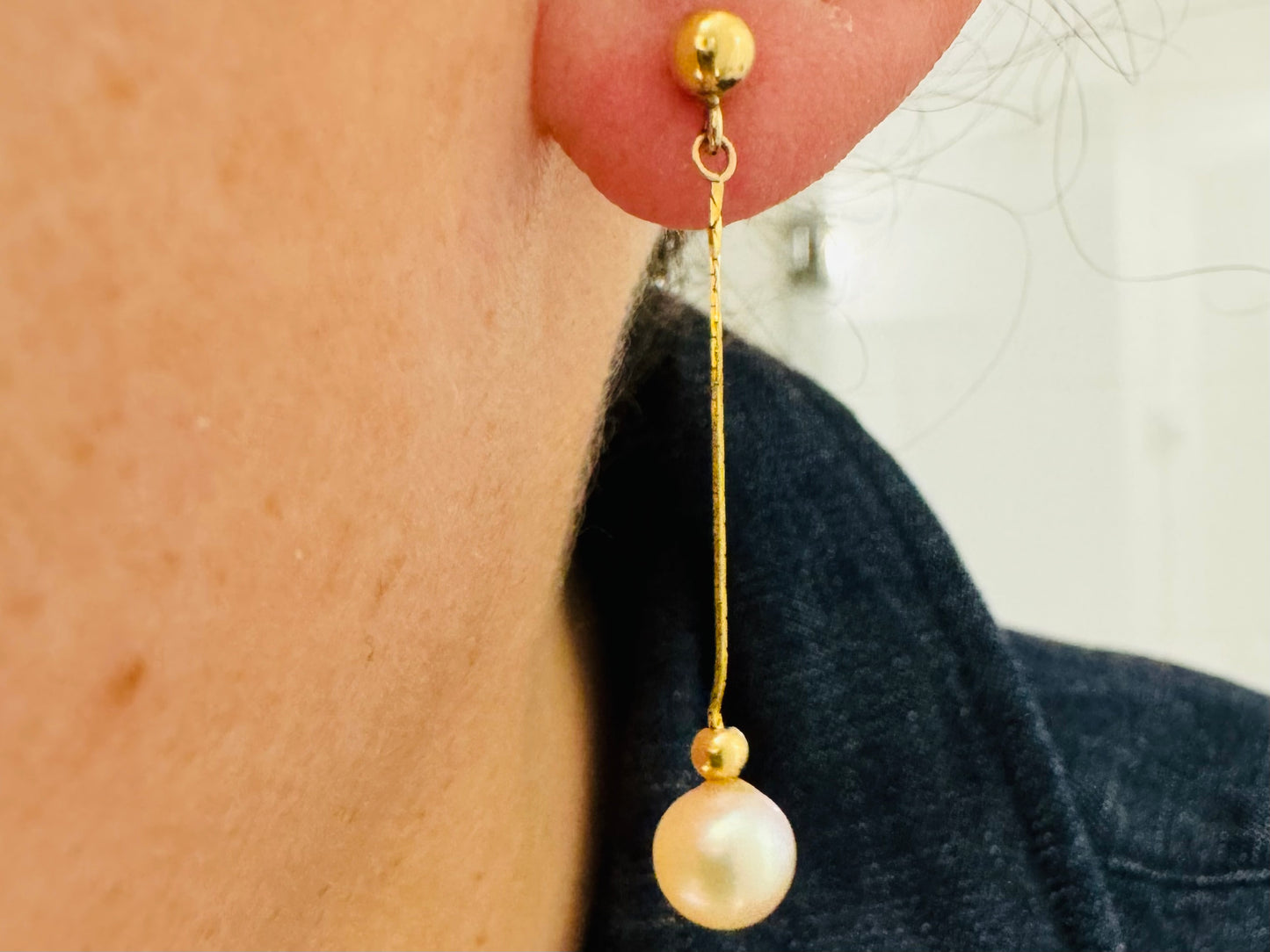 14K gold Drop Earrings set with Pearl