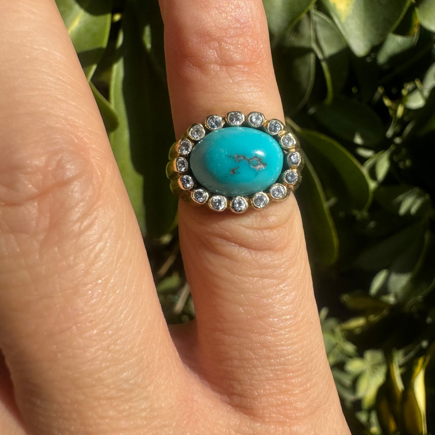 18K gold ring set with Turquoise & Diamonds