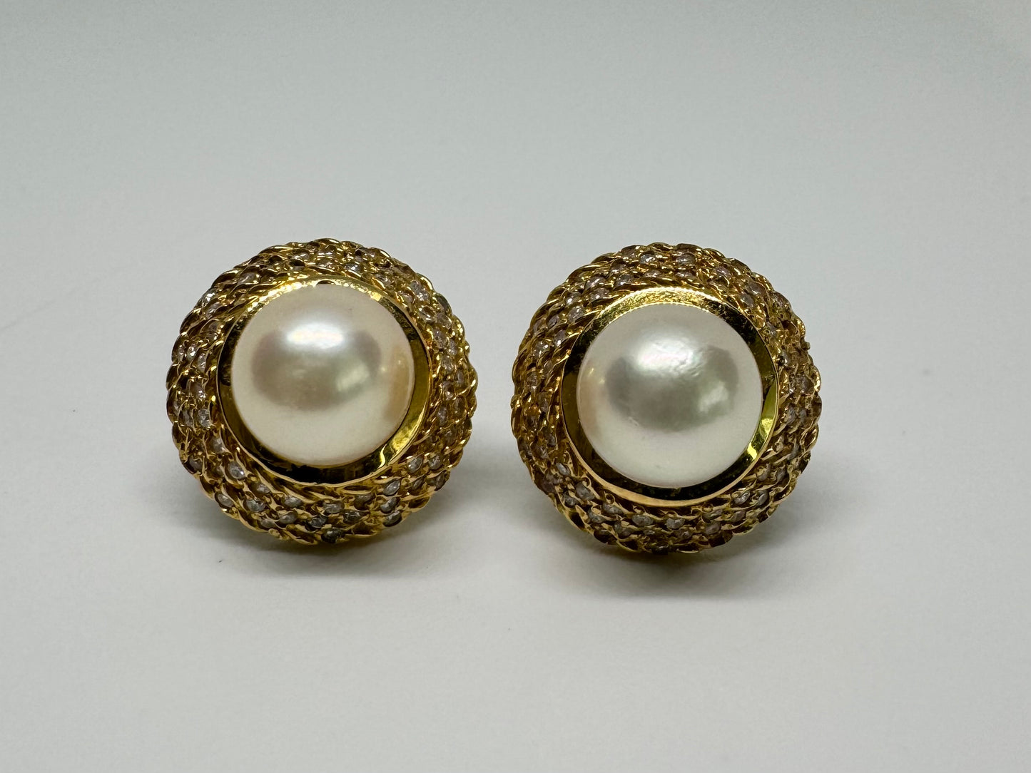 14K gold Stud Earrings set with Pearl & Diamonds