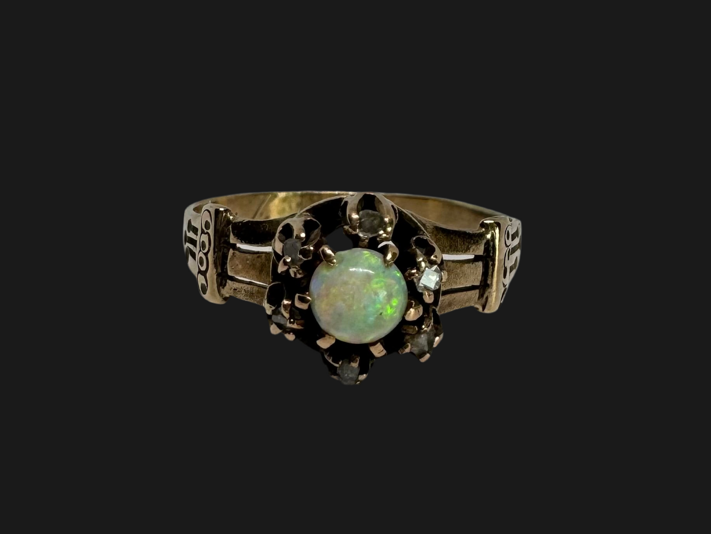 9K gold ring set with Opal