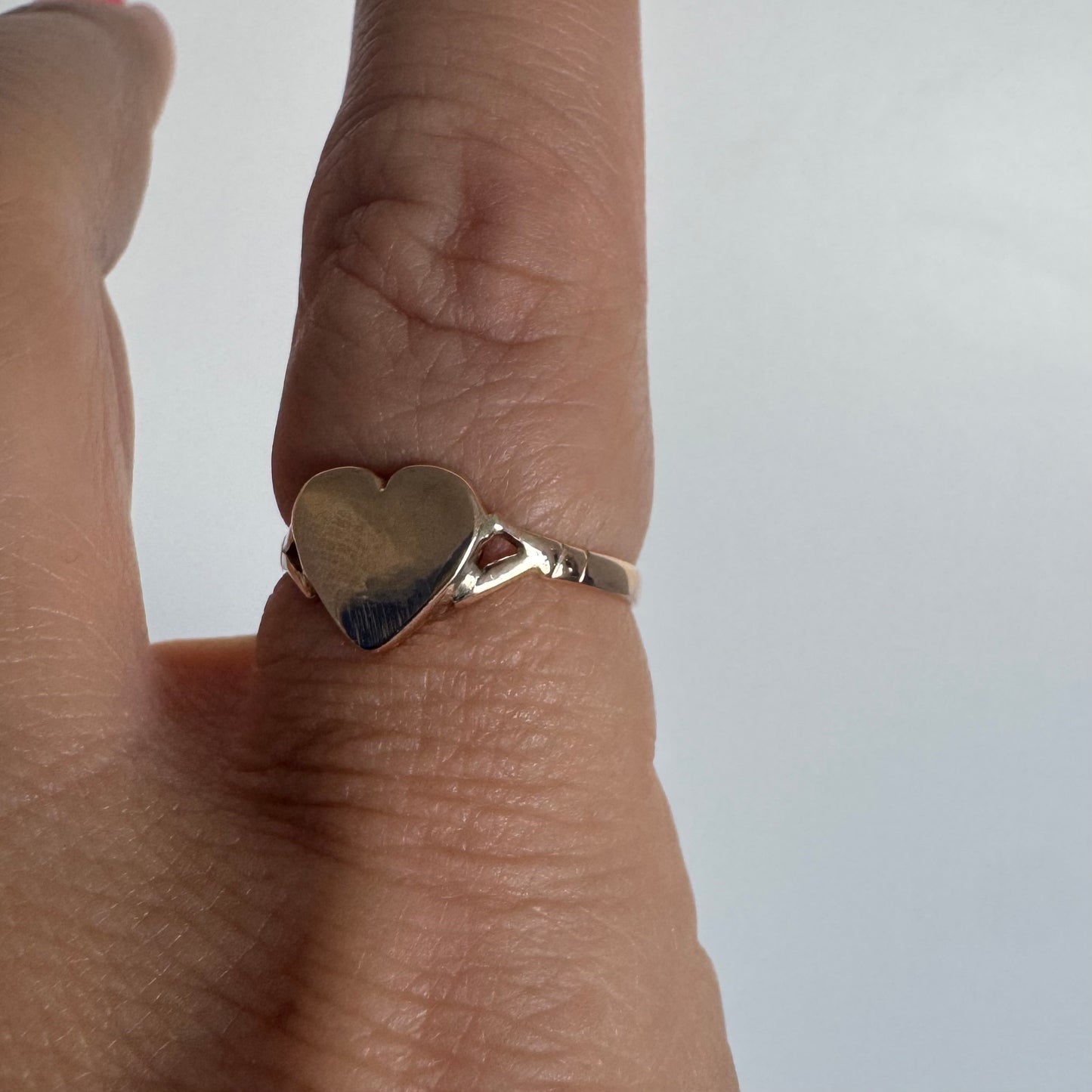 14K gold heart ring