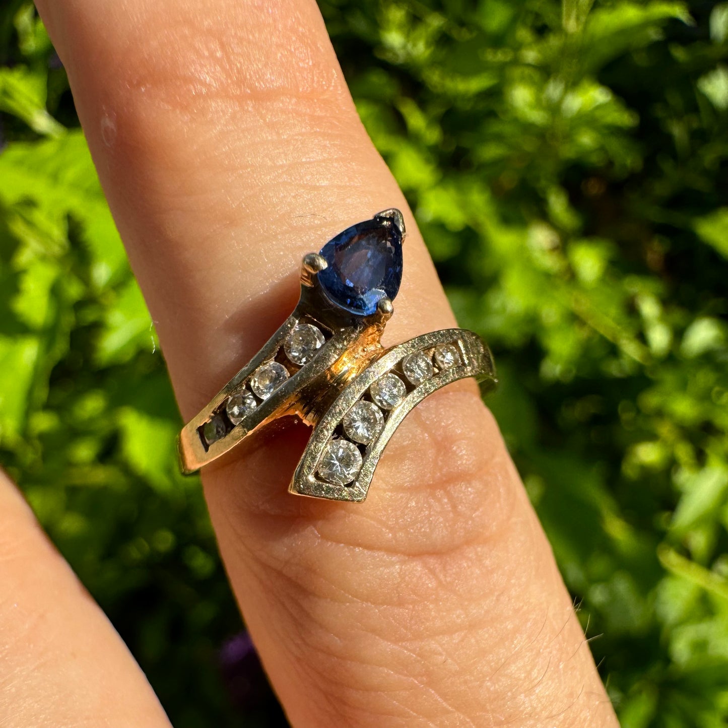 14K gold ring set with Sapphire & Diamonds