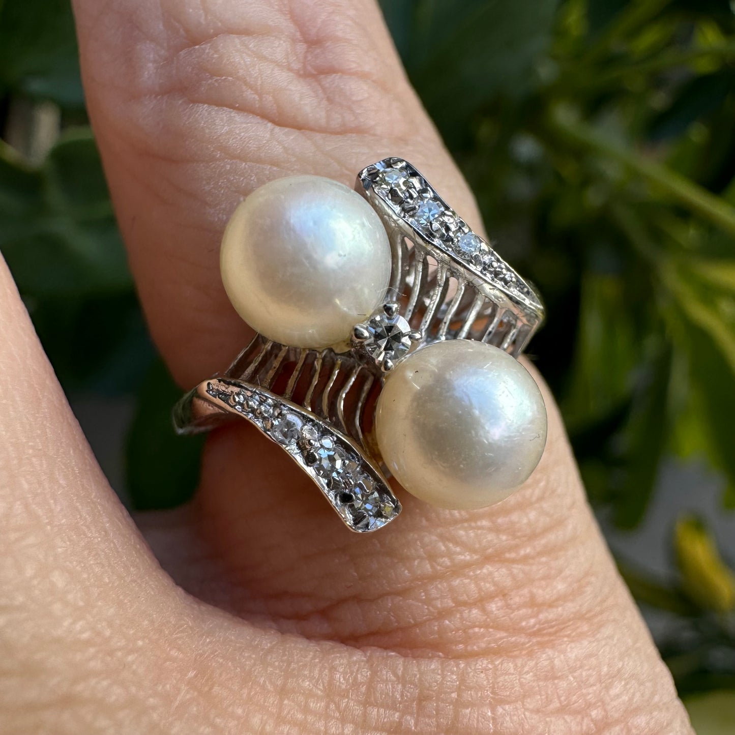 14K gold ring set with Pearls & Diamonds