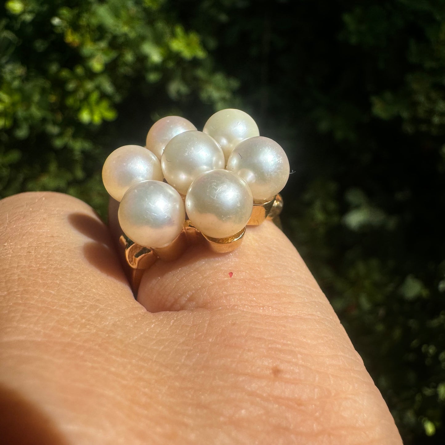 14K Gold Ring Set With 7 Pearls