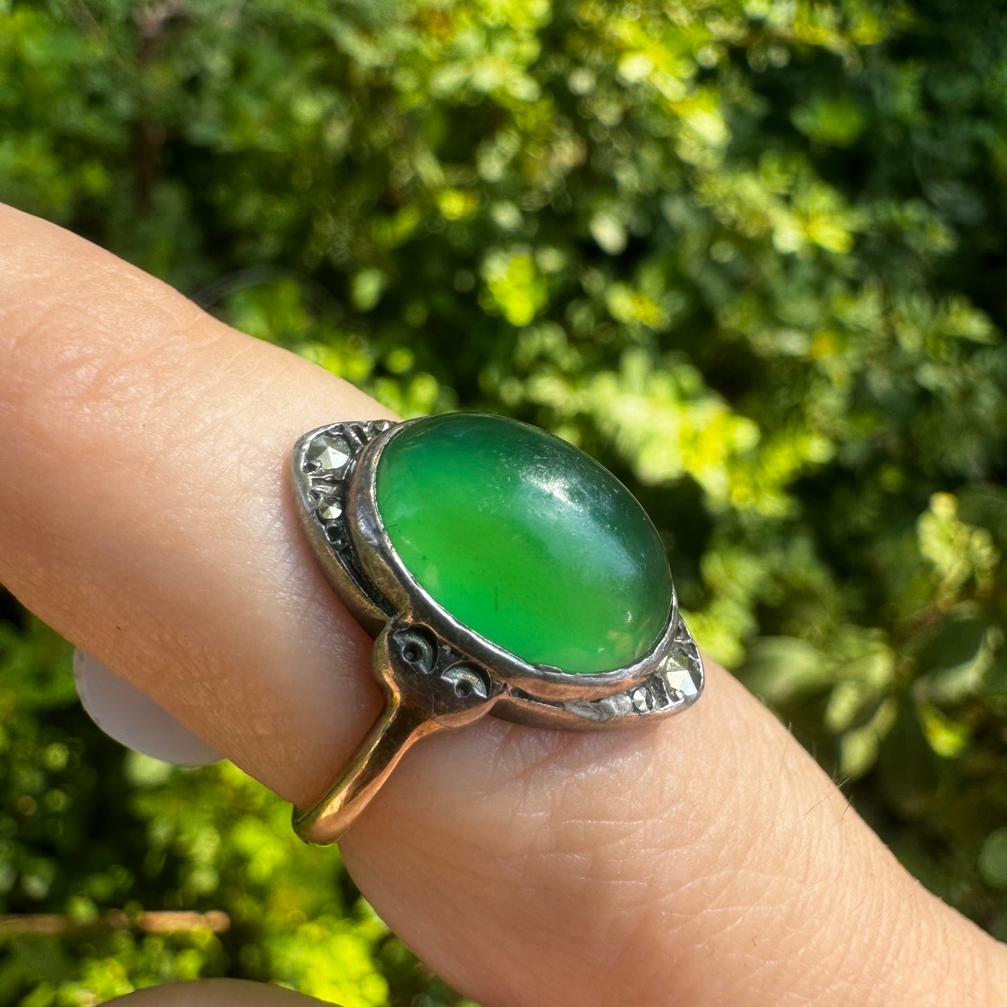 9K gold ring set with green Jade & Diamonds