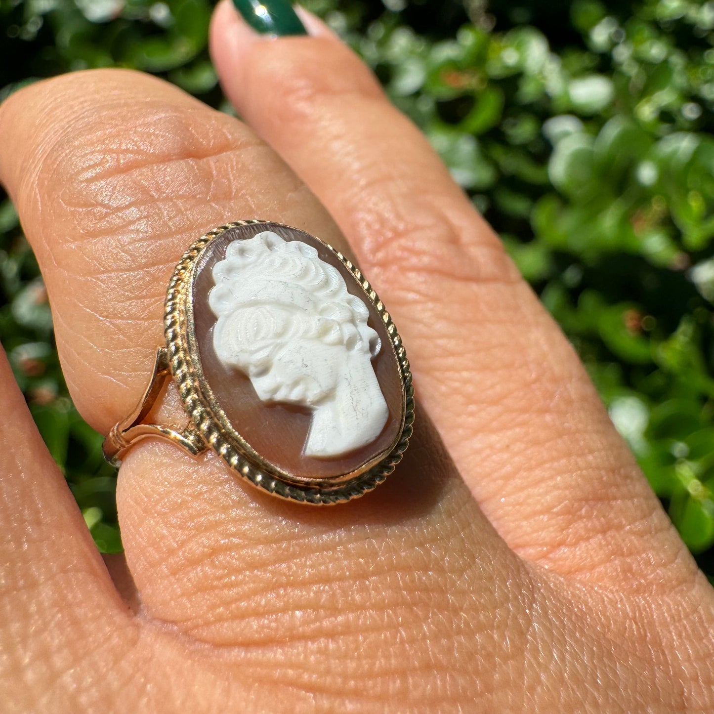 9K gold Cameo ring