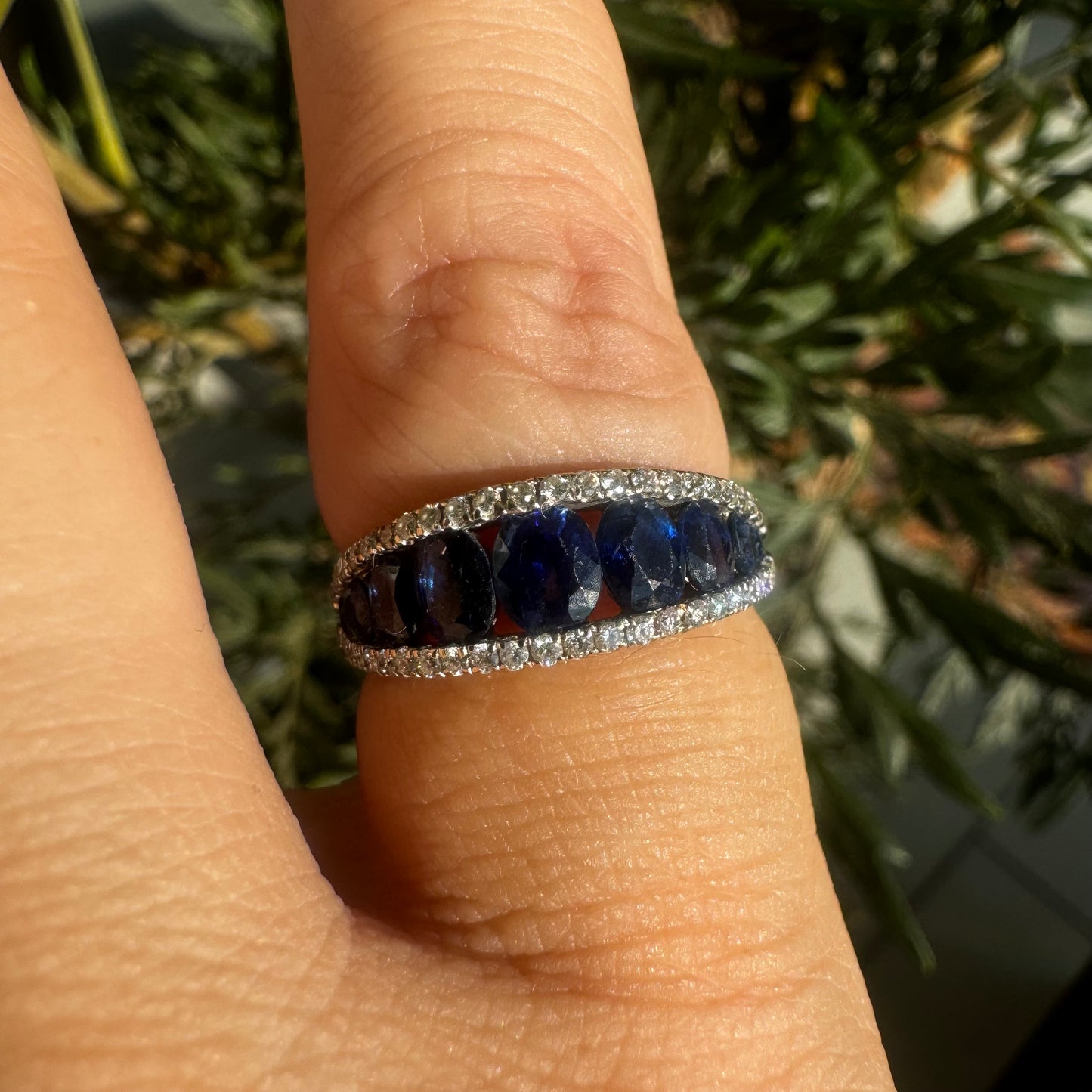 18K gold ring Sapphire & Diamonds