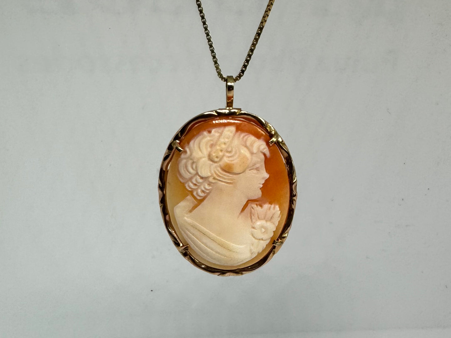 14K gold Cameo necklace