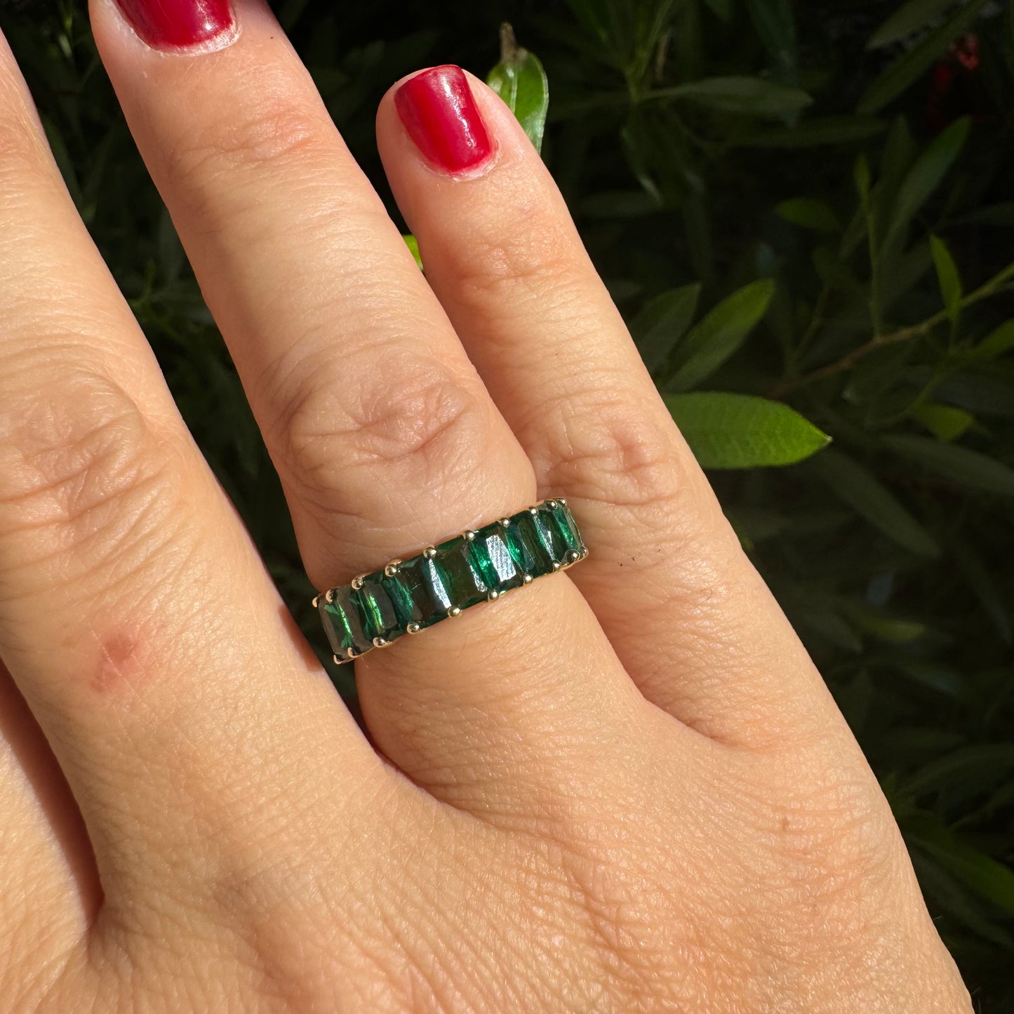 14K gold ring set with Emerald