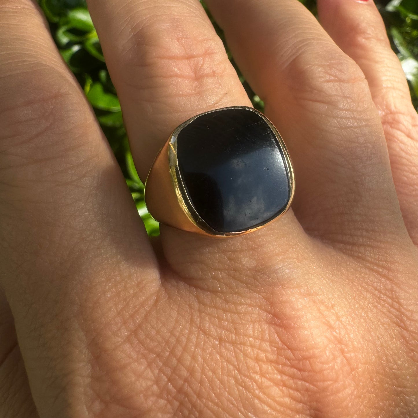 14K gold ring set with Onyx