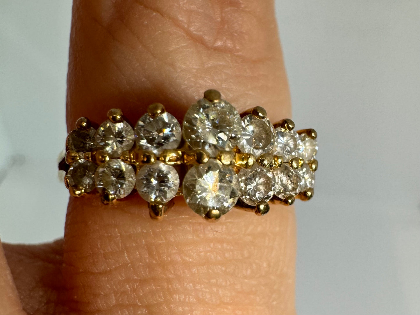 14K gold ring set with Diamonds