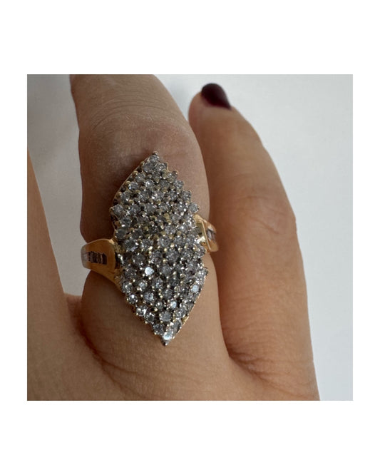 14K yellow gold ring set with Diamonds