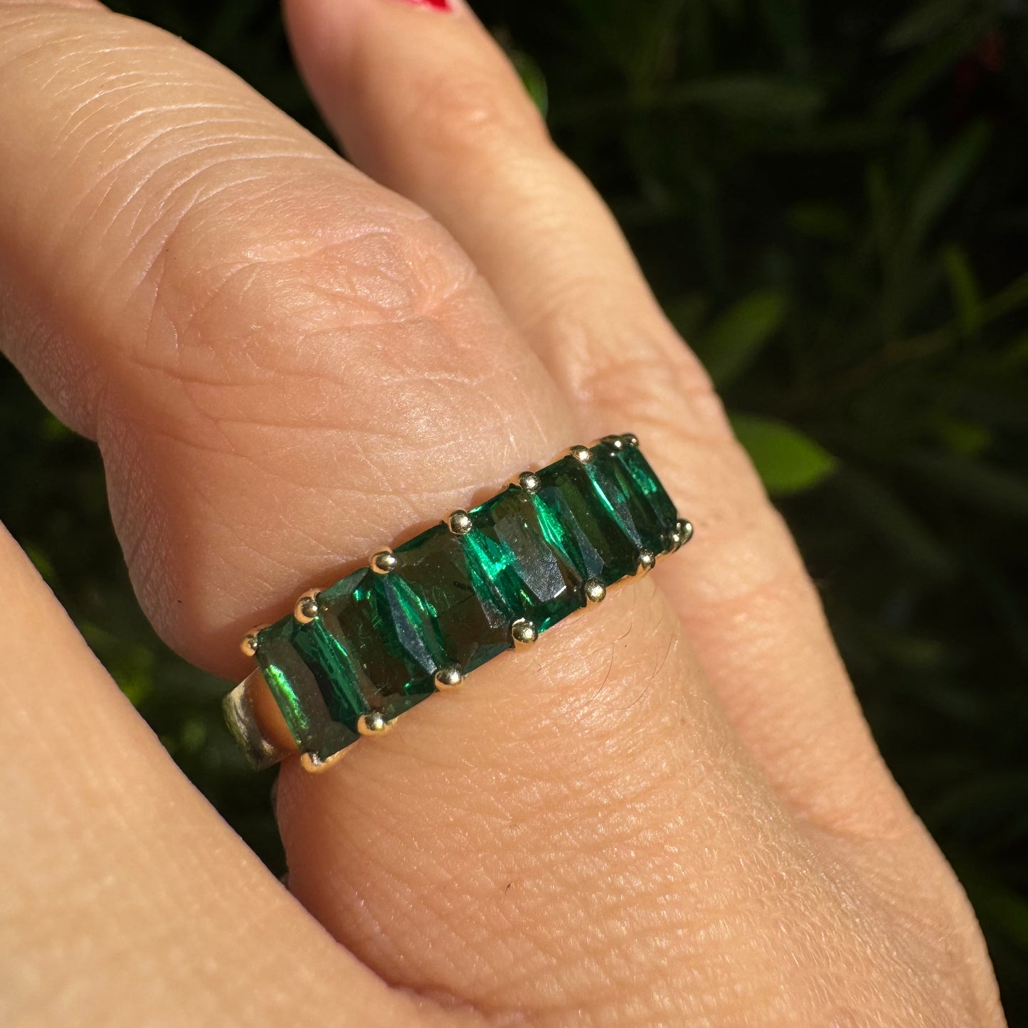 14K gold ring set with Emerald