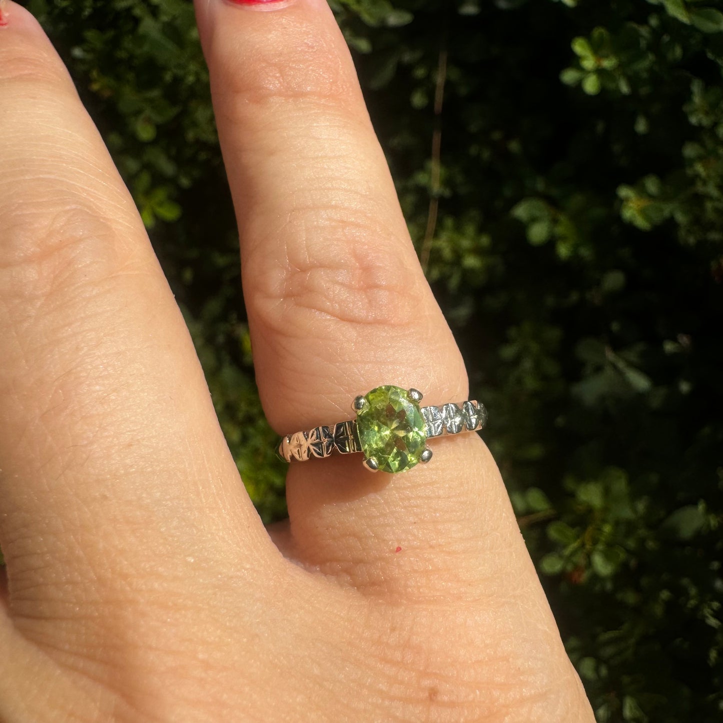 14K gold ring set with Peridot