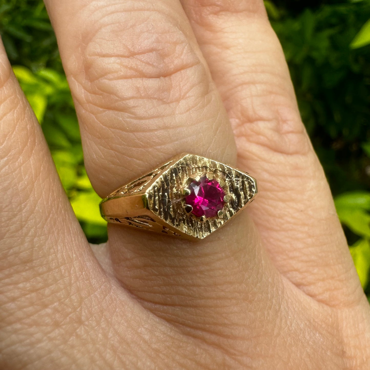 14K gold ring set with Ruby