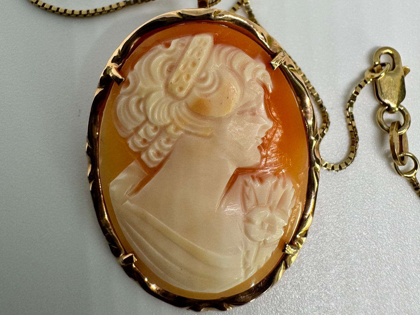 14K gold Cameo necklace