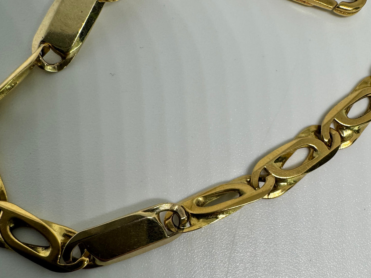 18K gold links bracelet