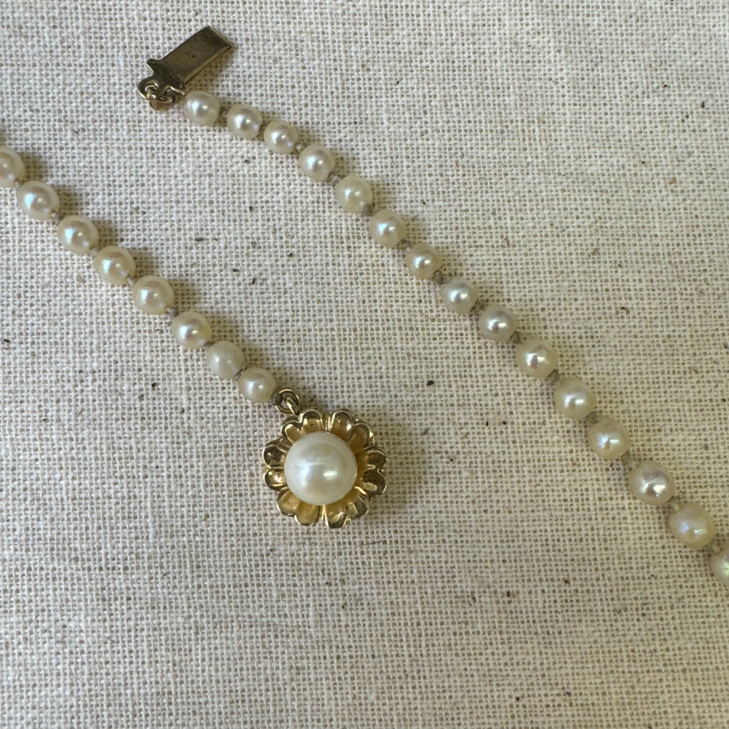 14K gold Pearl necklace