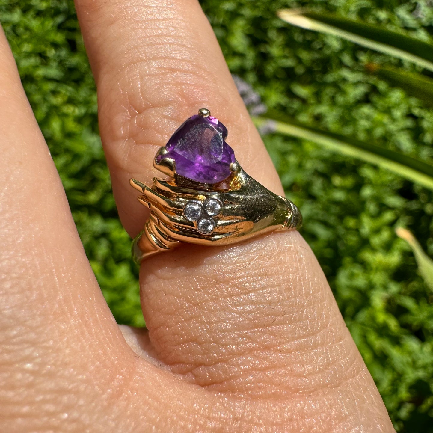 14K gold ring set with Amethyst & Diamonds