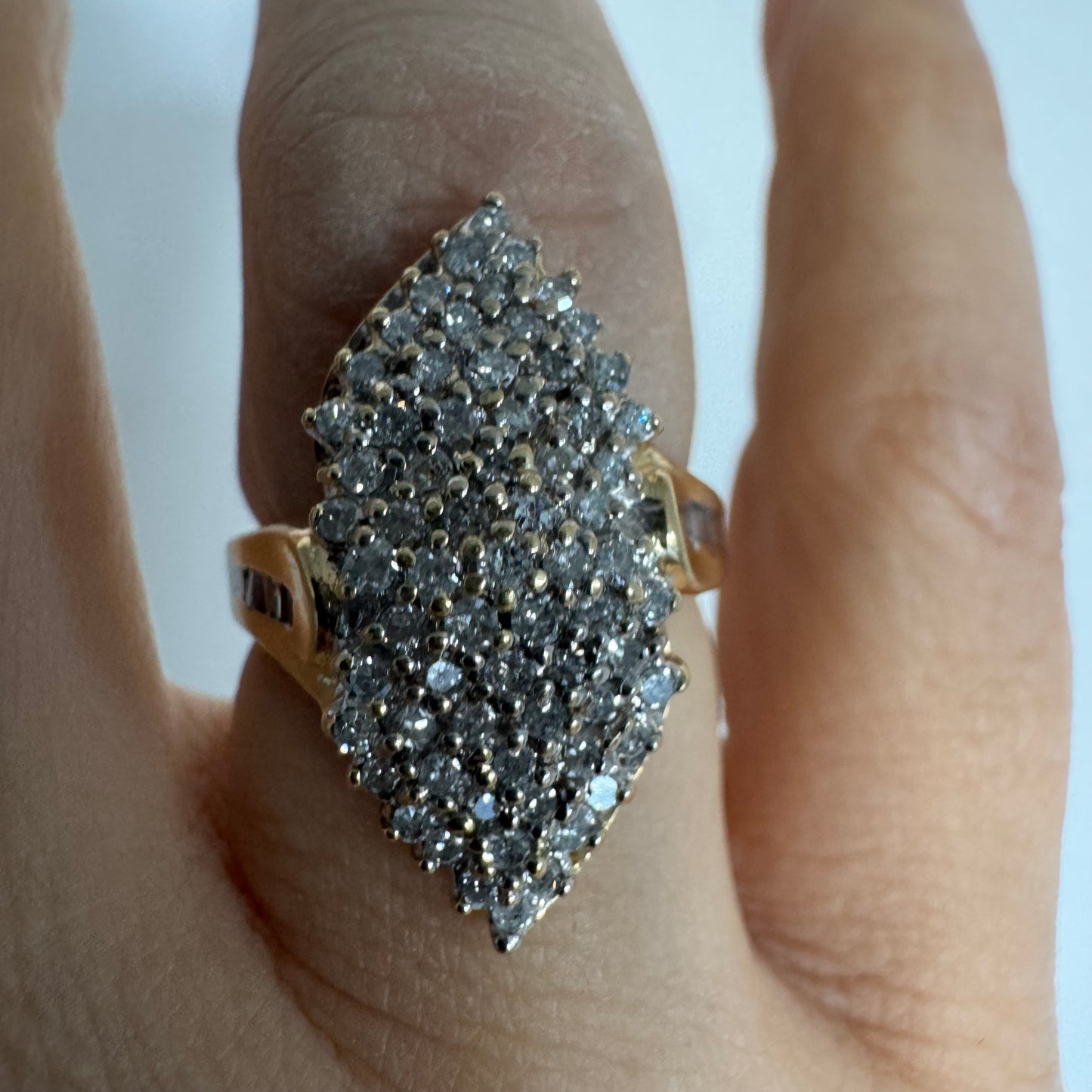 14K yellow gold ring set with Diamonds