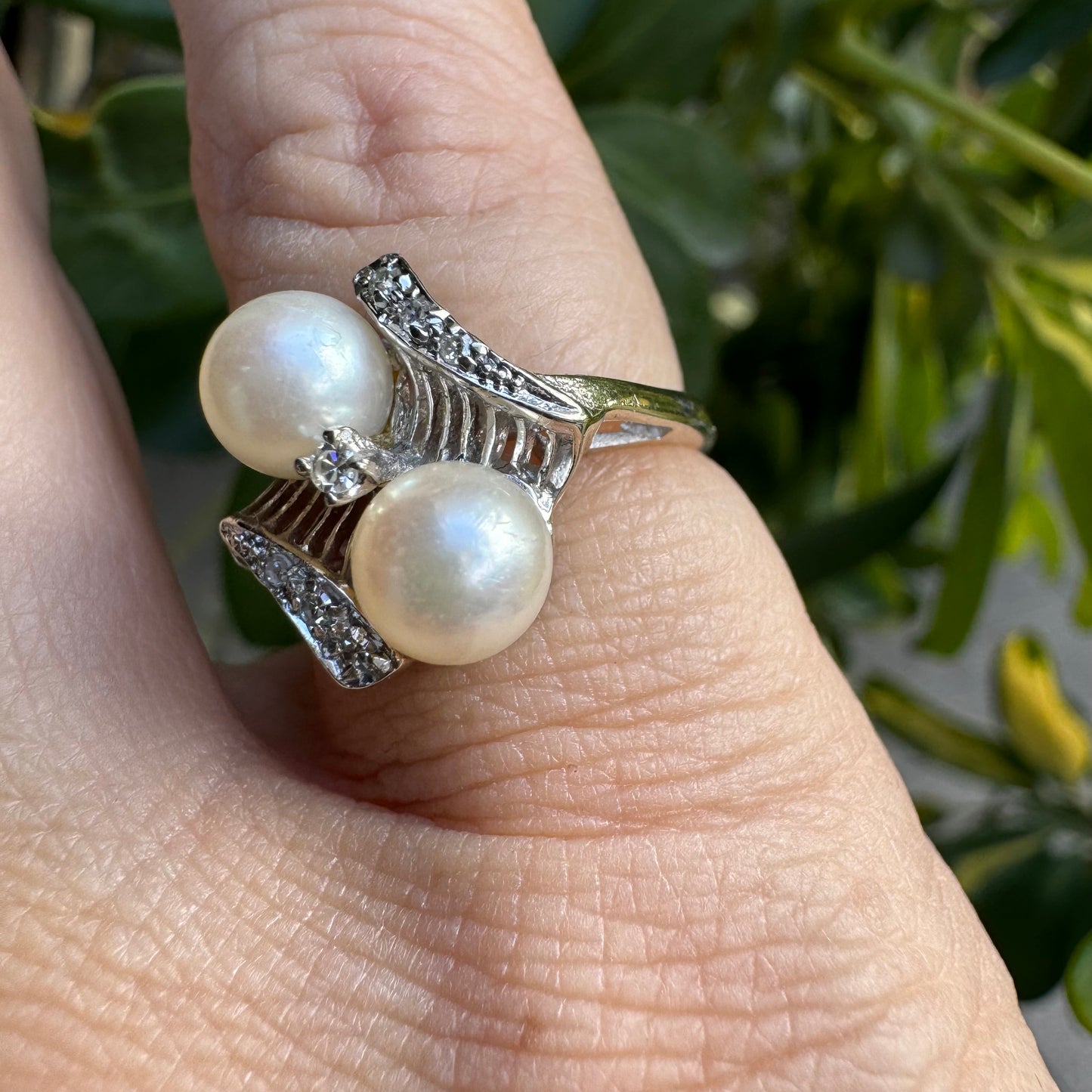 14K gold ring set with Pearls & Diamonds