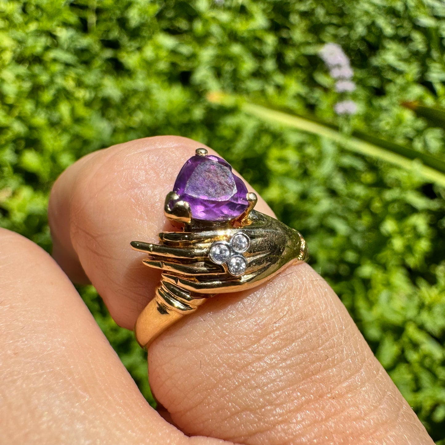 14K gold ring set with Amethyst & Diamonds