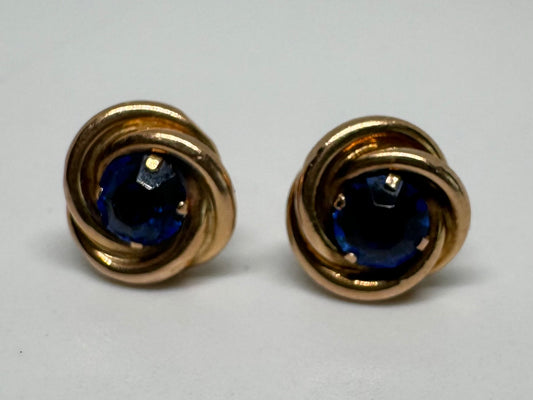 14K gold Earrings set with Sapphire