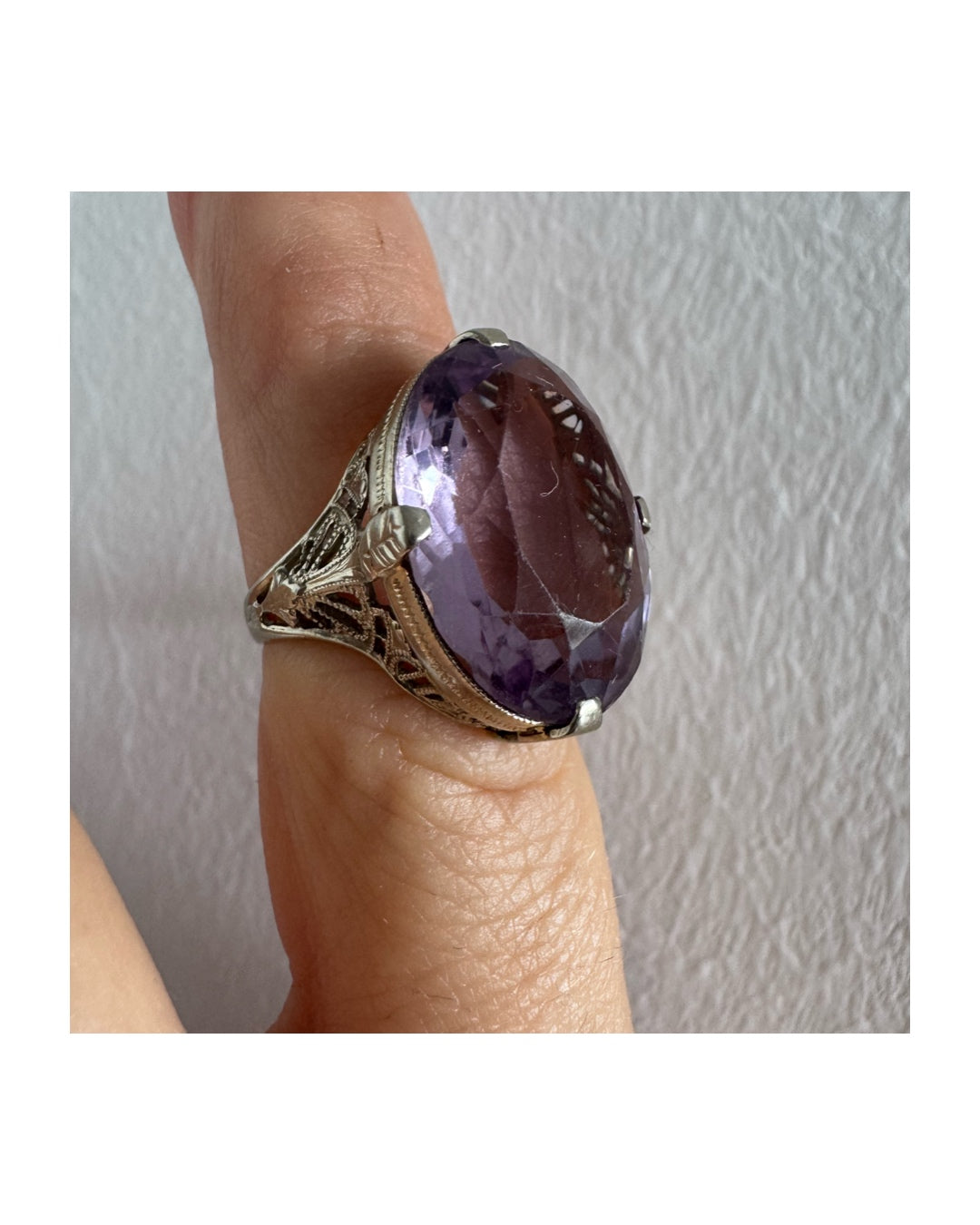 14K gold ring set with a soft purple Amethyst gemstone