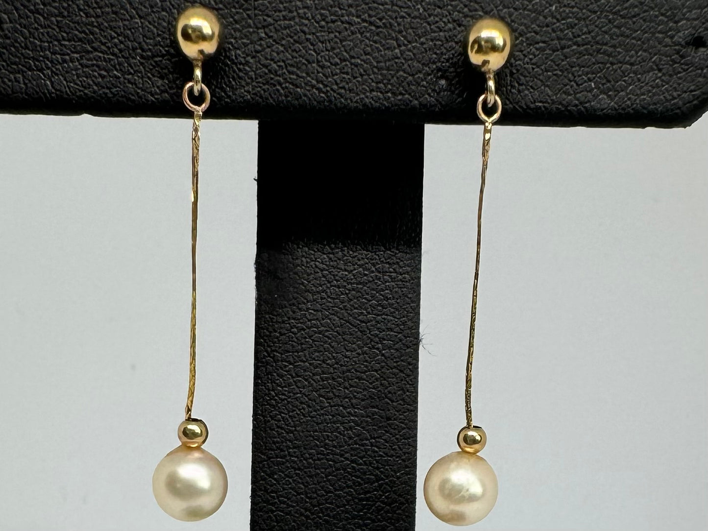 14K gold Drop Earrings set with Pearl