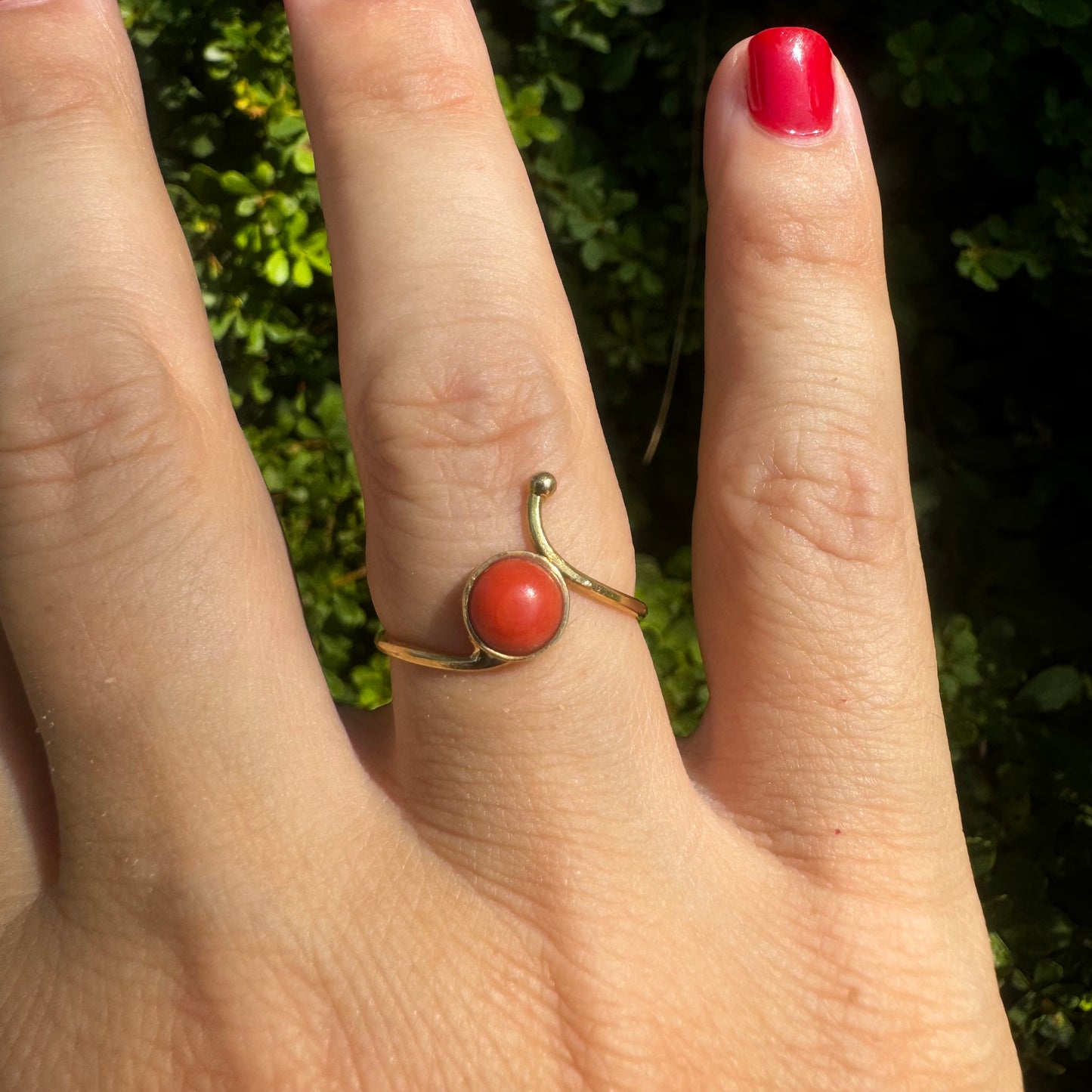 14K gold ring set with Coral