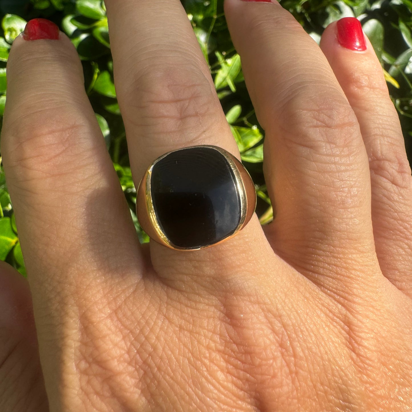 14K gold ring set with Onyx