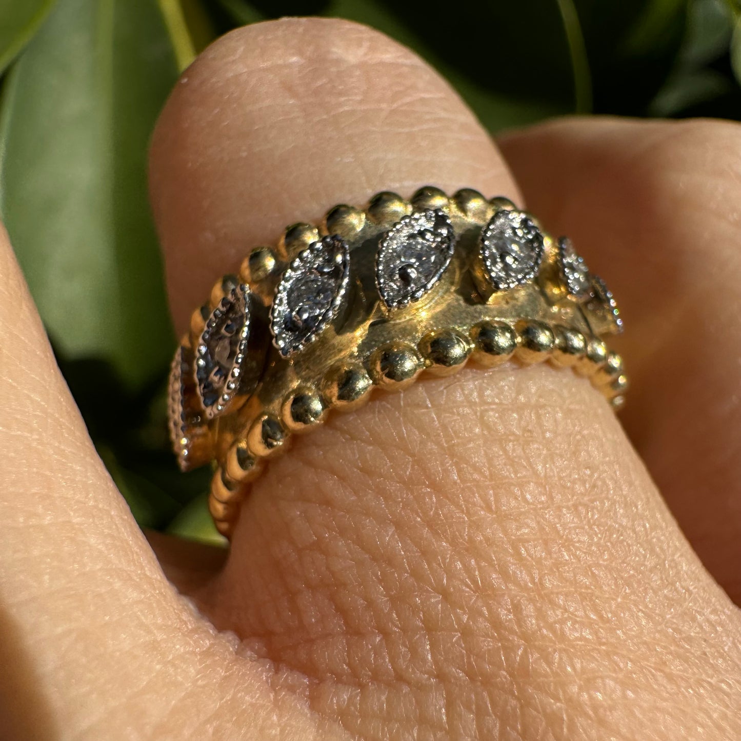 14K gold ring set with Diamonds