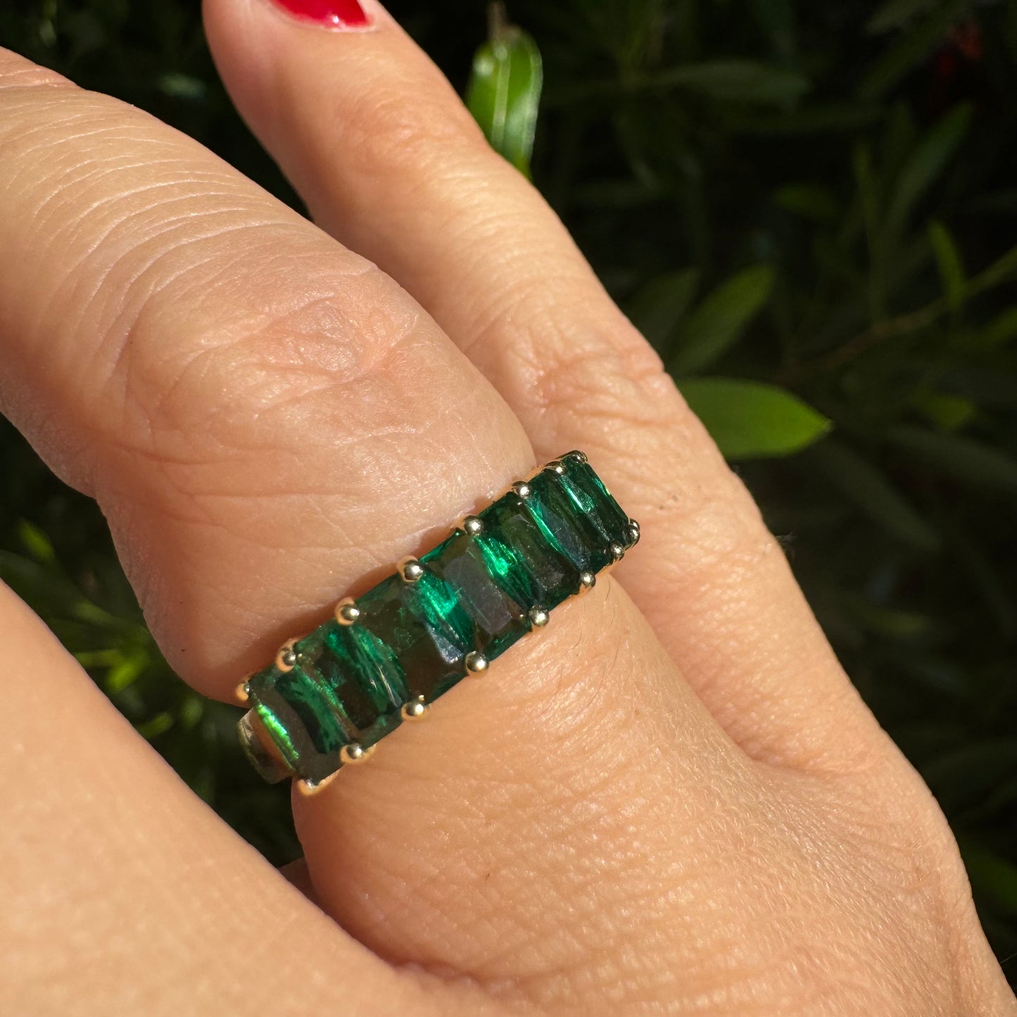 14K gold ring set with Emerald