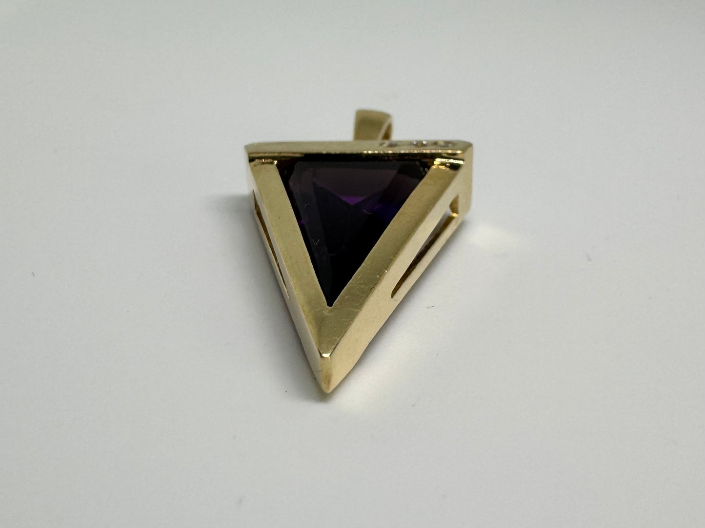 14K gold pendant set with Amethyst & Diamonds