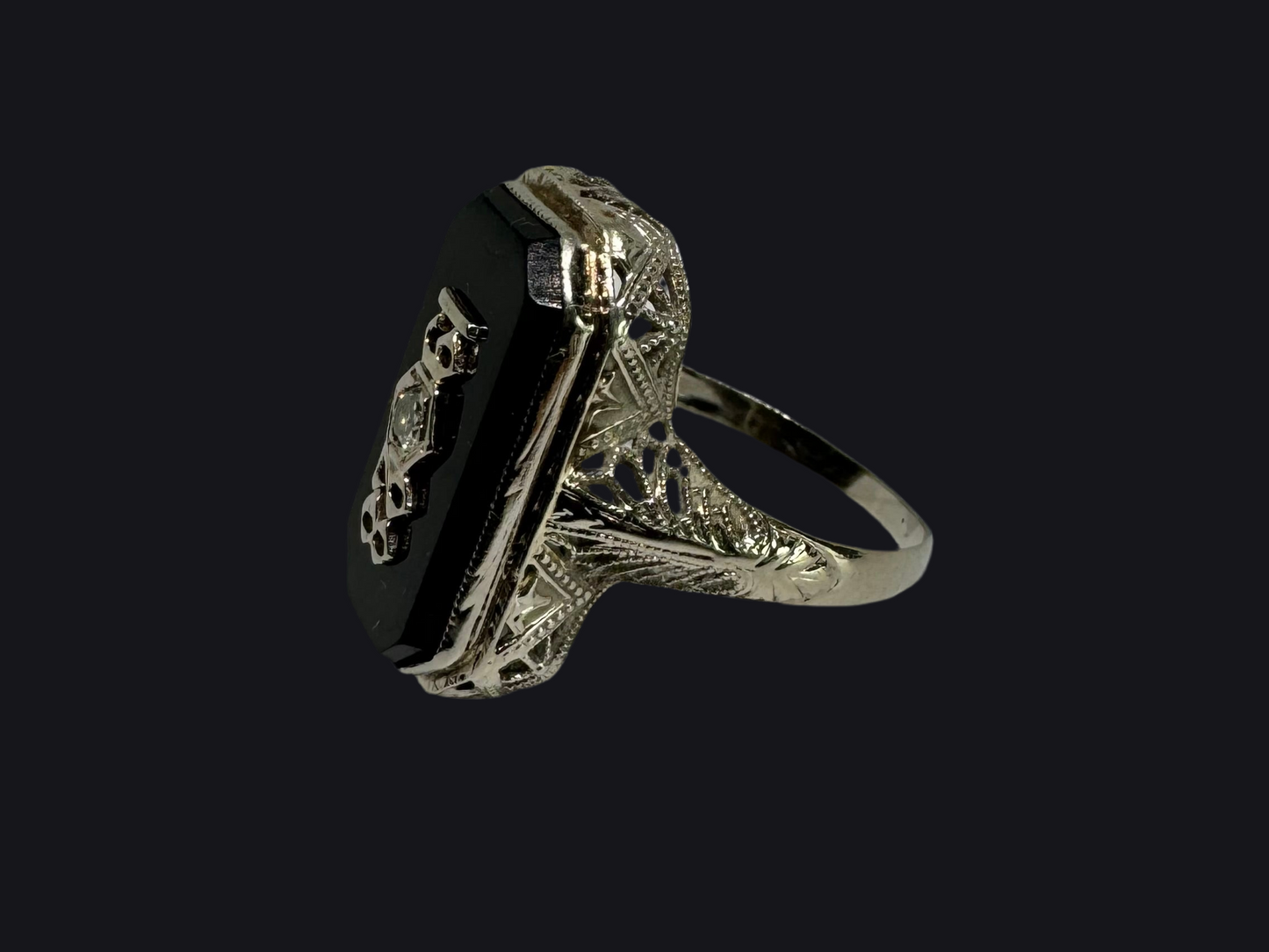 14K gold College “1928” ring set with Onyx & Diamond