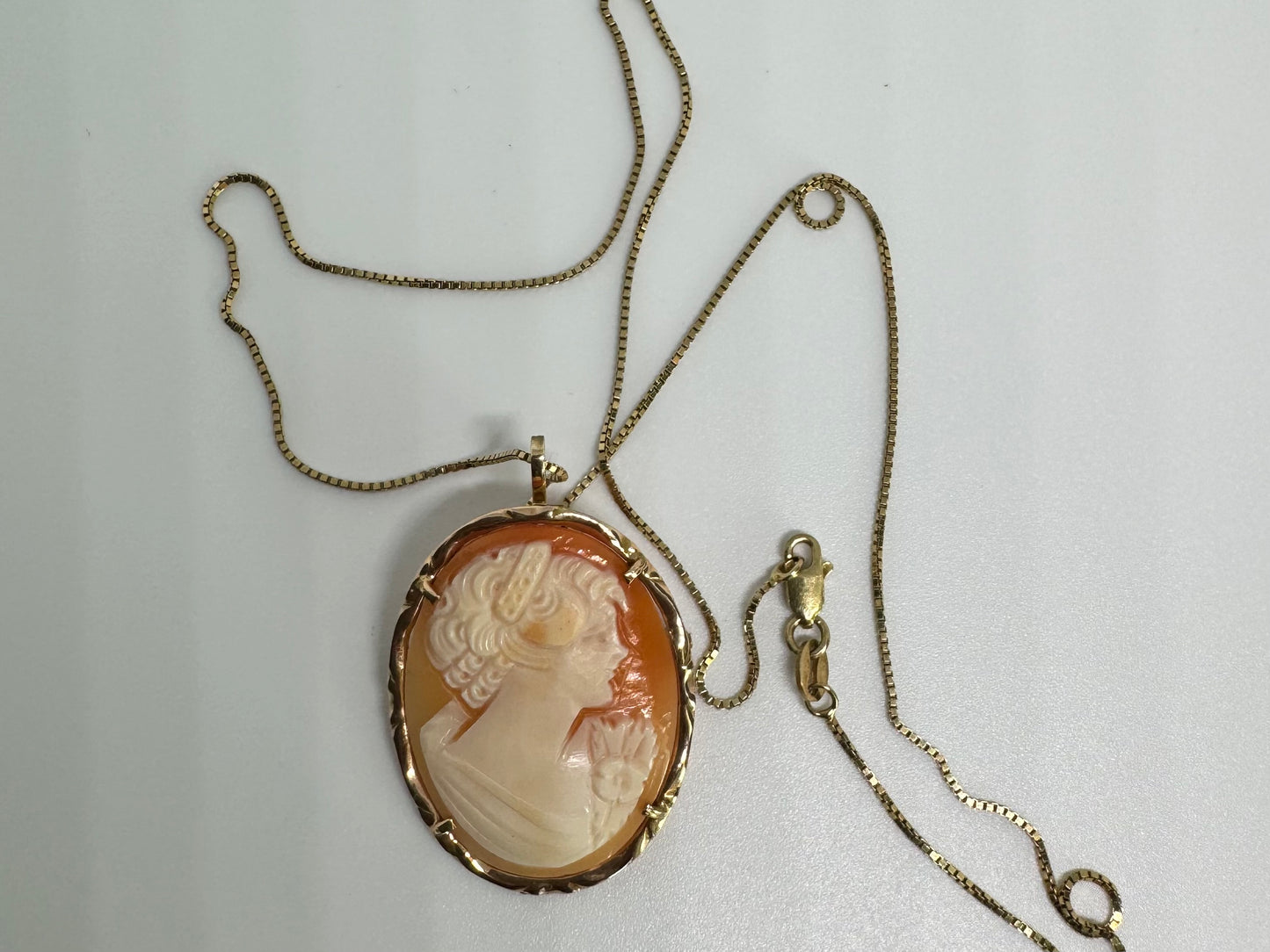 14K gold Cameo necklace