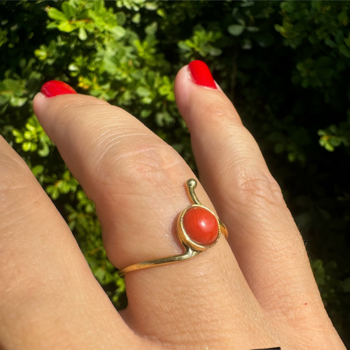 14K gold ring set with Coral