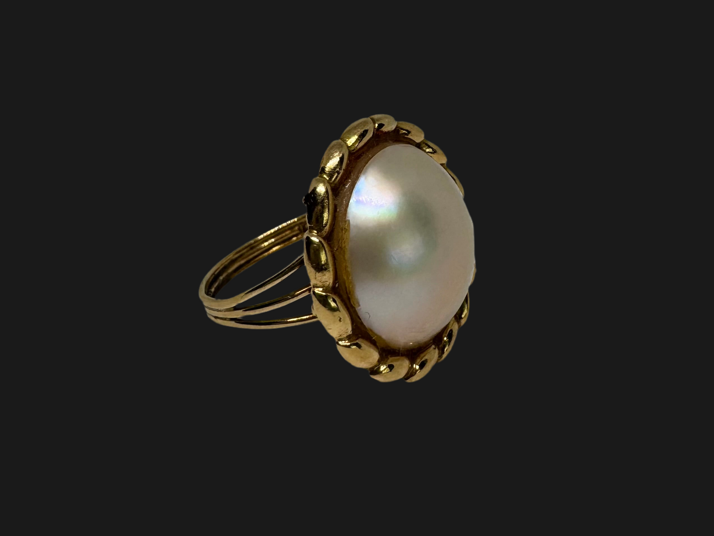 14K gold ring set with pearl