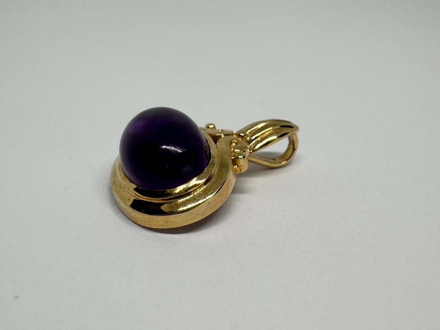 10K gold pendant set with Amethyst