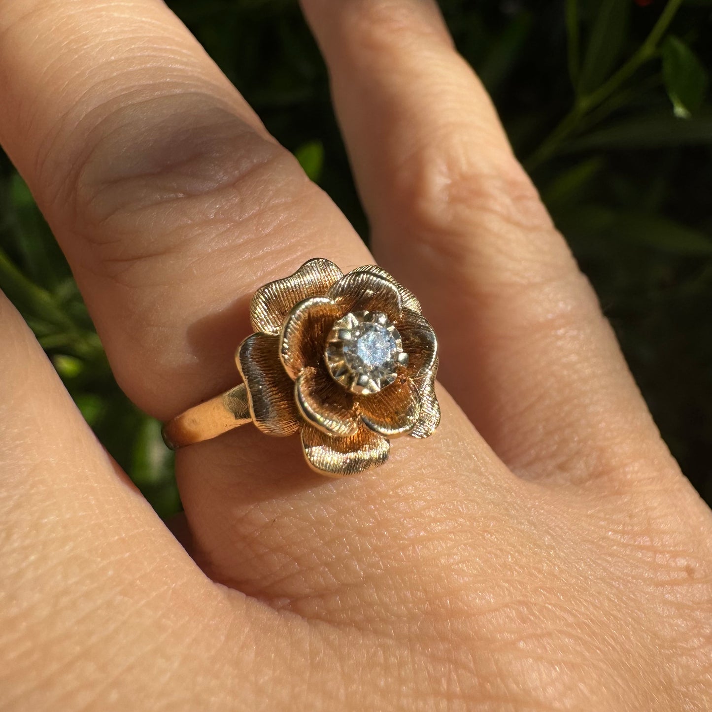 14K Gold Flower Ring Set with Diamond