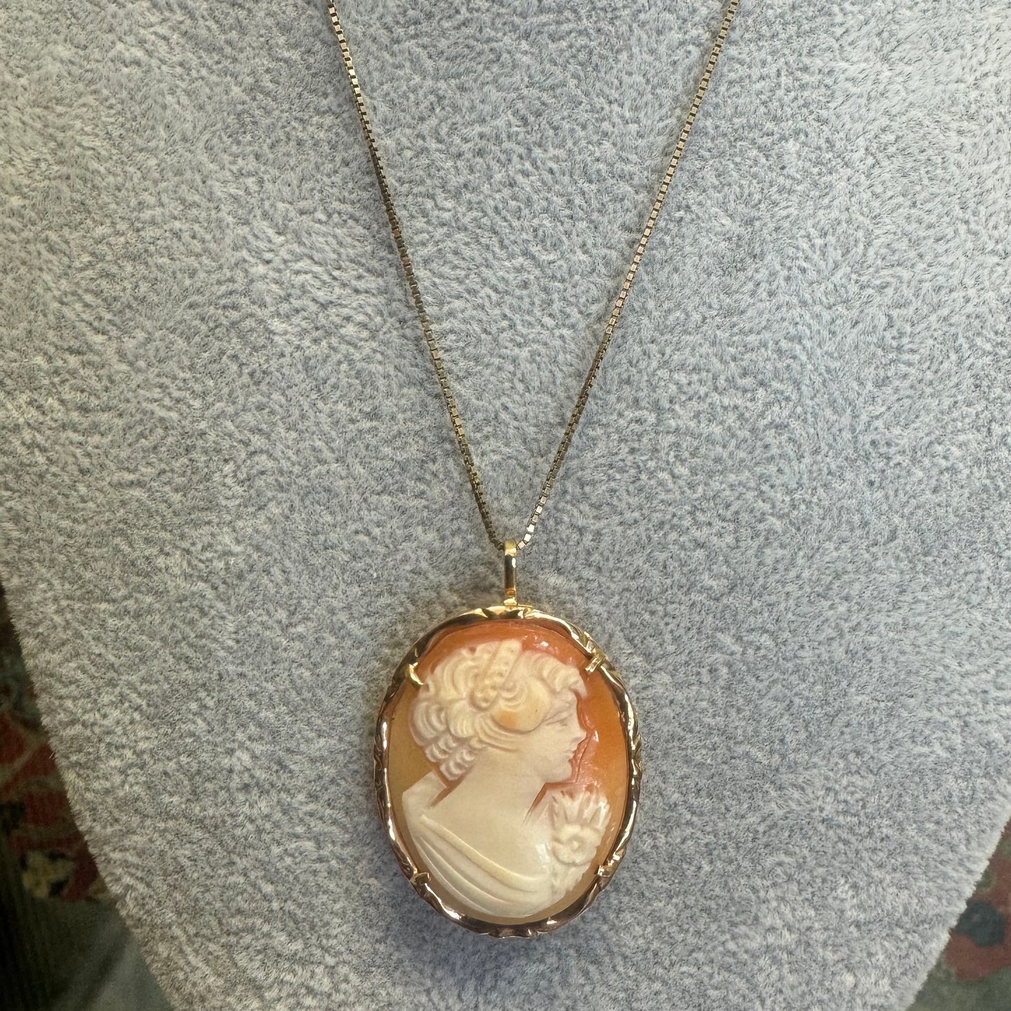 14K gold Cameo necklace