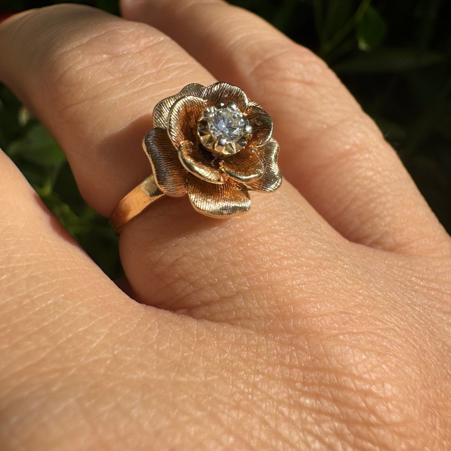 14K Gold Flower Ring Set with Diamond