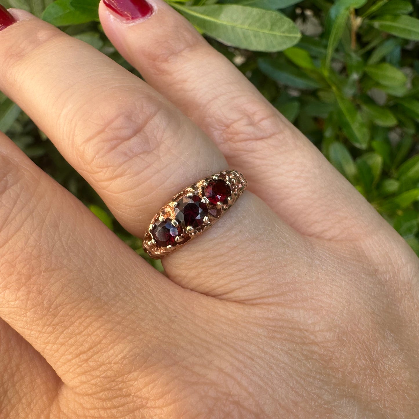 10K gold ring set with Garnet