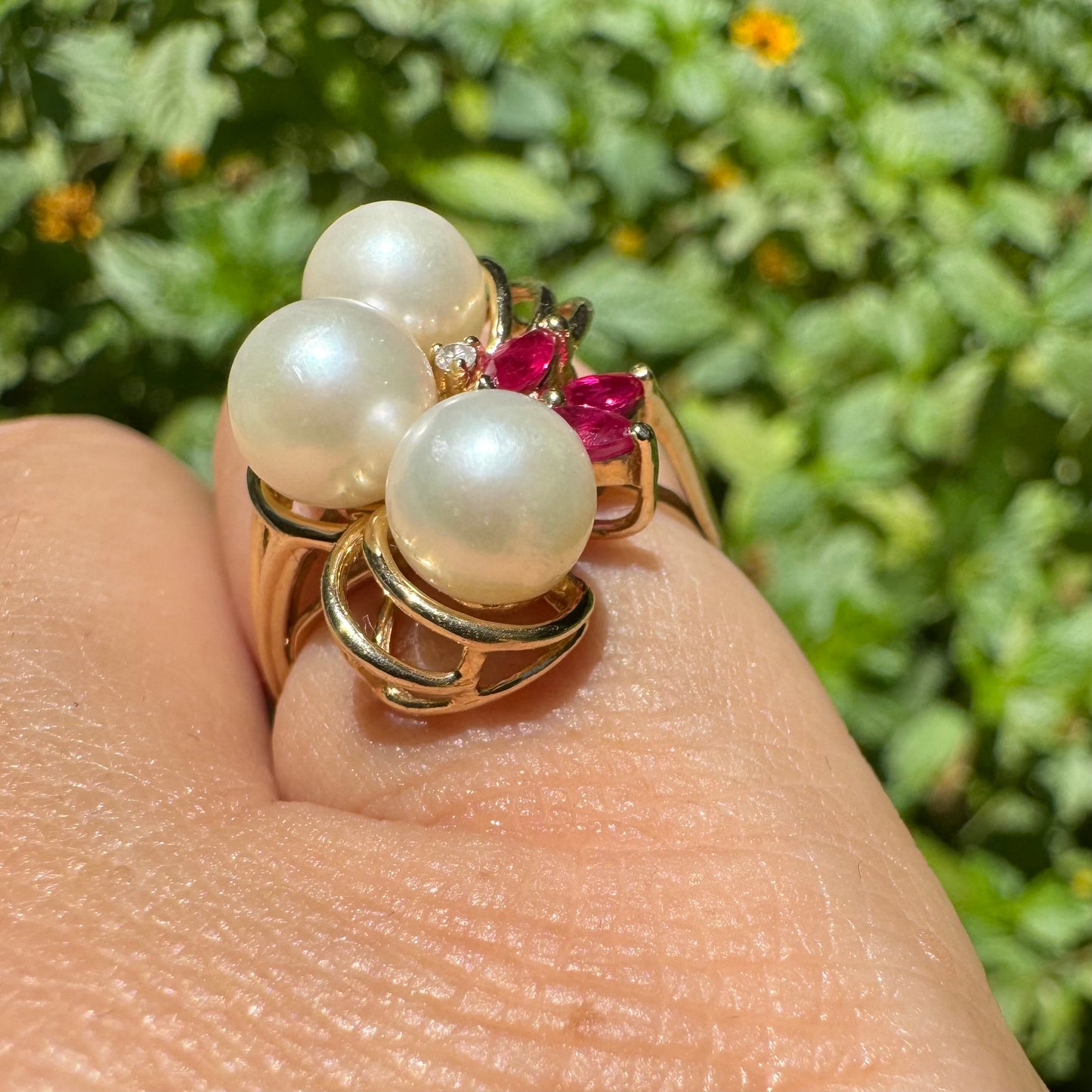 14K gold ring set wirh Pearls, Diamonds & Ruby