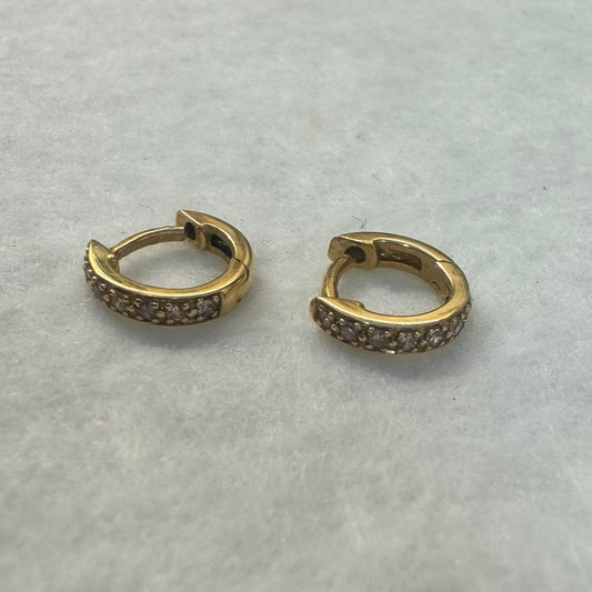18K gold “Tous” hoop earrings set with Diamonds