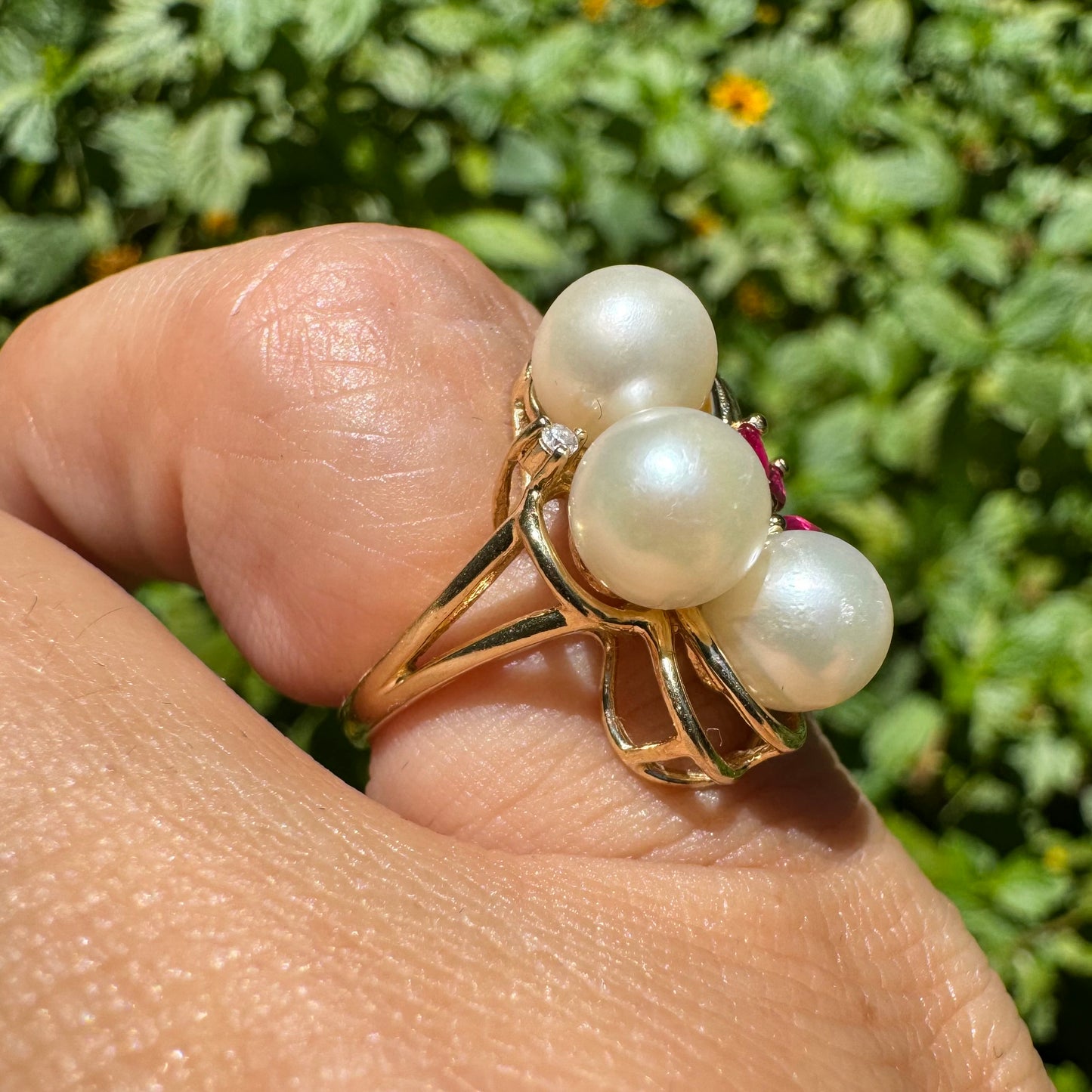 14K gold ring set wirh Pearls, Diamonds & Ruby