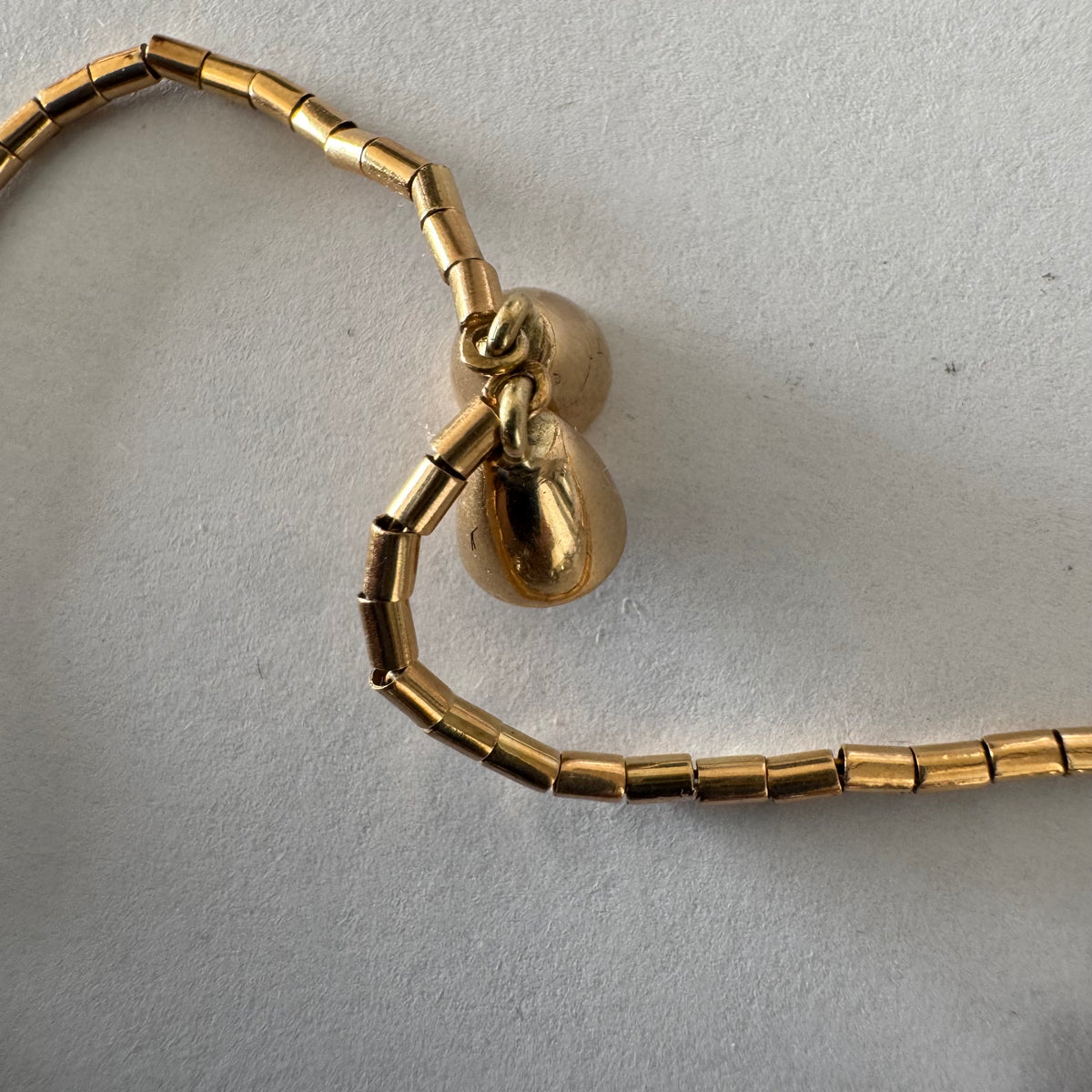 14K Gold Necklace with Pearls
Floral design & Diamonds with delicate details and a magnetic clasp.